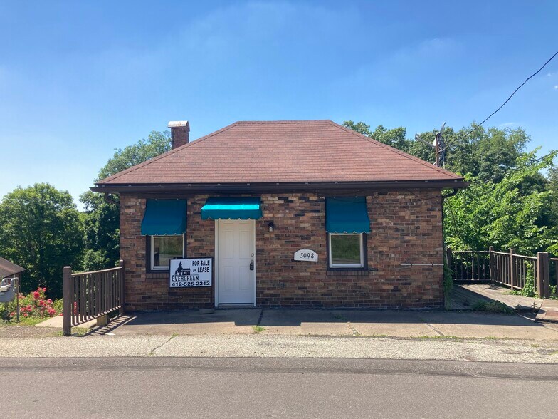 Primary Photo Of 3098 Woodland Rd, Ambridge Multifamily For Sale