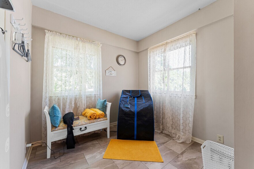 More Photos Of 500 S 2nd St, Branson Specialty For Sale