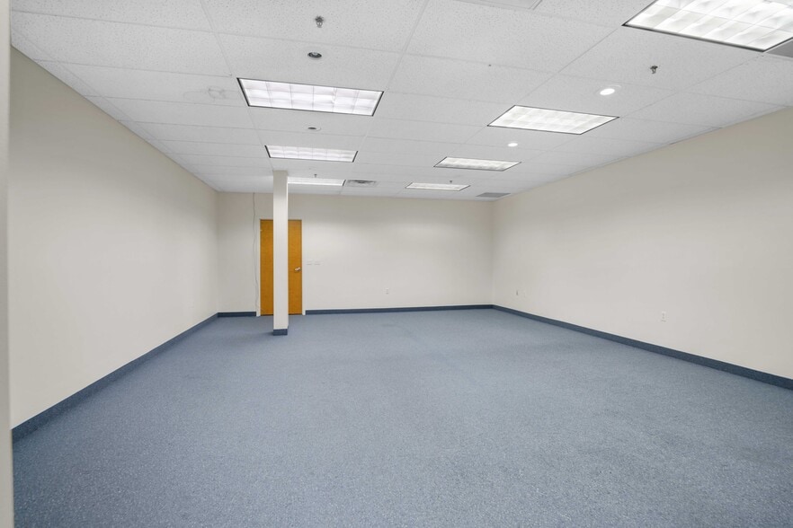 More Photos Of 46650 Corporate Dr, Lexington Park Office For Sale