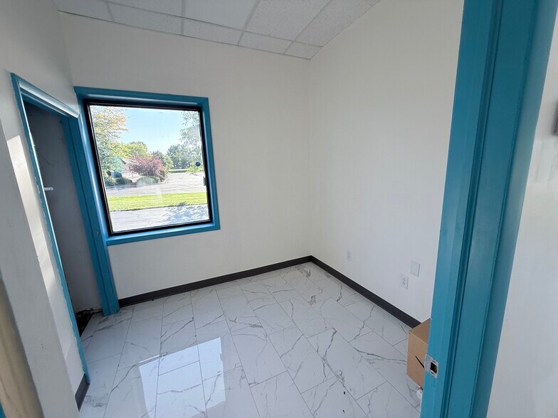 More Photos Of 1146 NY-31, Macedon Freestanding For Lease