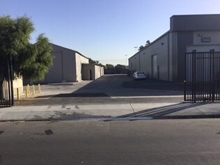 More Photos Of 7512 Maie Ave, Los Angeles Warehouse For Lease