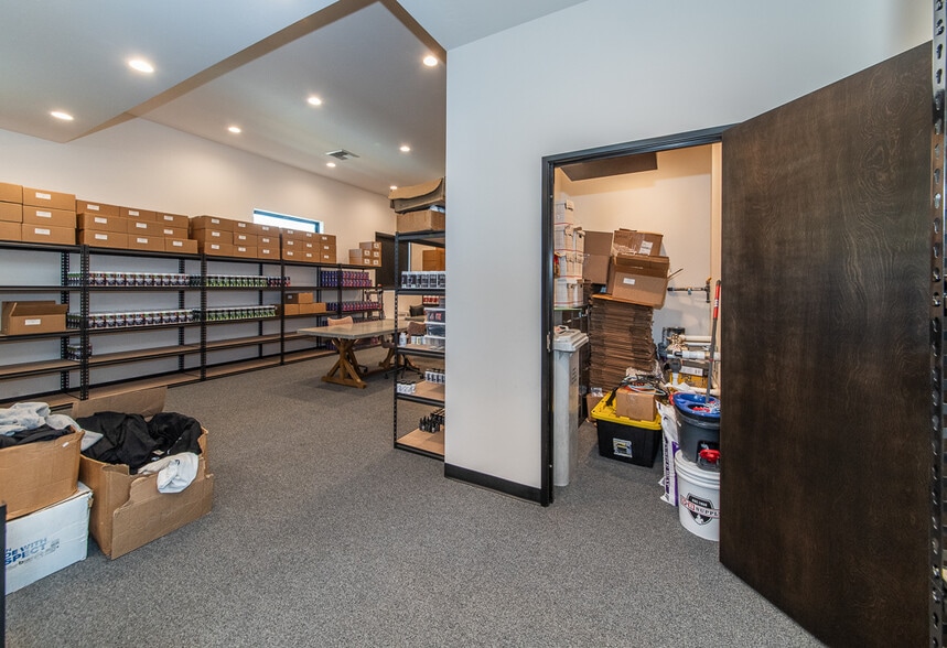 More Photos Of 3169 W Belltower Dr, Meridian Office For Sale