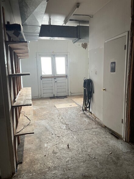 More Photos Of 7323-7329 S Broadway, Saint Louis Storefront Retail Office For Sale