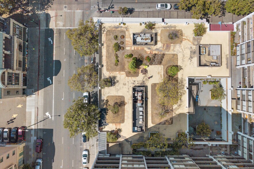 More Photos Of 801 Franklin St, Oakland Apartments For Sale