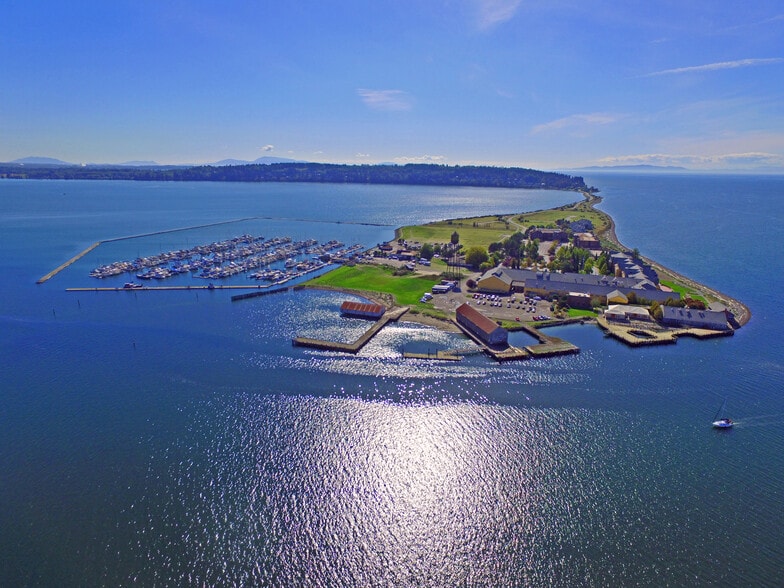 More Photos Of 9565 Semiahmoo Pky, Blaine Hotel For Sale