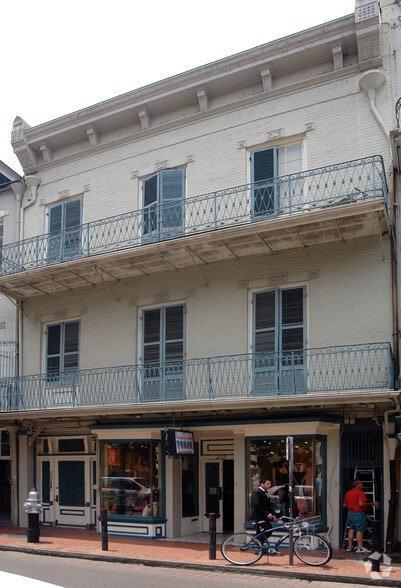 More Photos Of 205 Bourbon St, New Orleans Restaurant For Lease