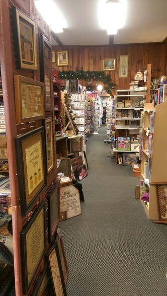 More Photos Of 1223 Roosevelt Trl, Raymond Freestanding For Sale