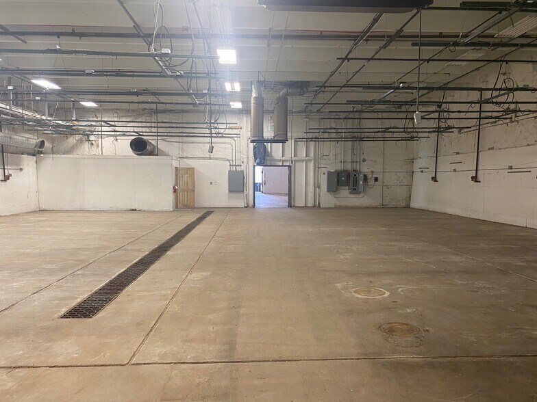 More Photos Of 1420 Devereux Rd, Glenwood Springs Warehouse For Sale