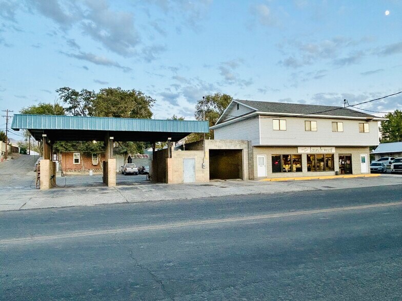 Primary Photo Of 547 W 4th St, Winnemucca Storefront Retail Residential For Sale