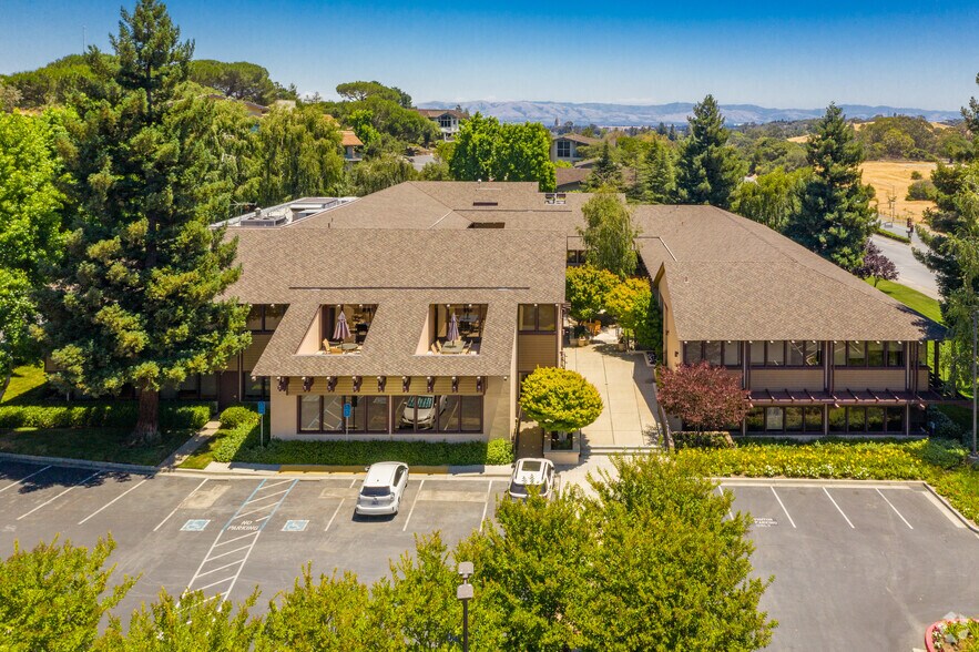 More Photos Of 2500 Sand Hill Rd, Menlo Park Office For Lease