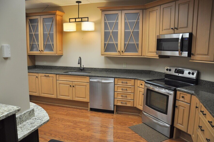 More Photos Of 1200 Premier Dr, Chattanooga Loft Creative Space For Lease