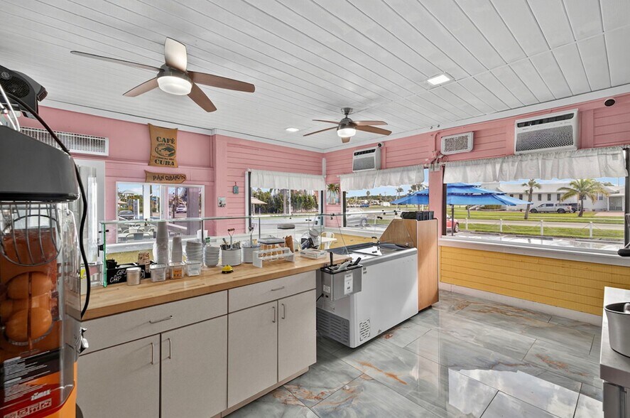 More Photos Of 102 Copeland Ave SW, Everglades City Restaurant For Sale