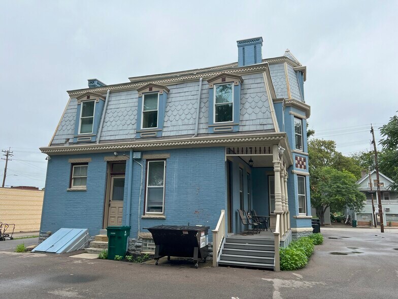 More Photos Of 6111 Madison Rd, Cincinnati Office Residential For Sale