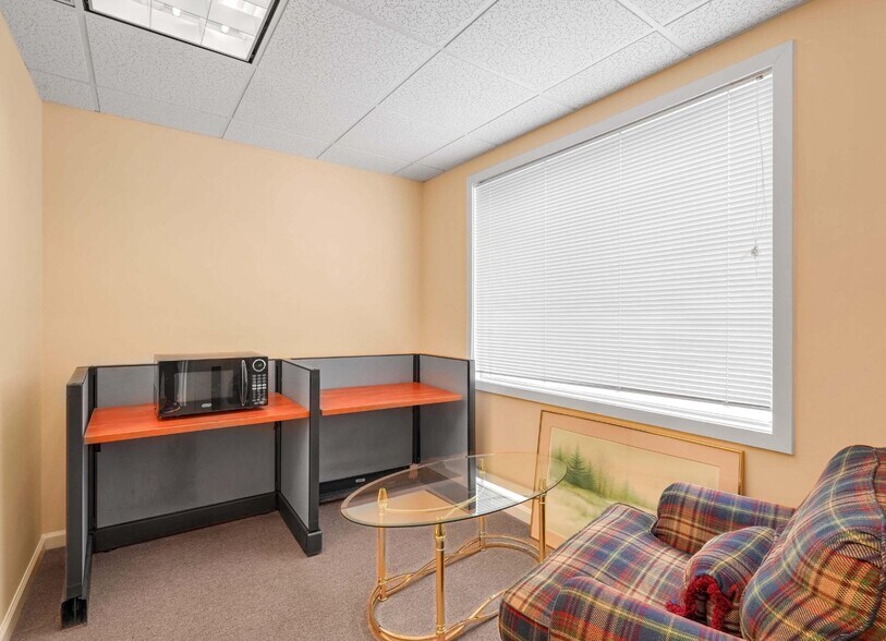More Photos Of 1420 Prince St, Alexandria Office For Lease