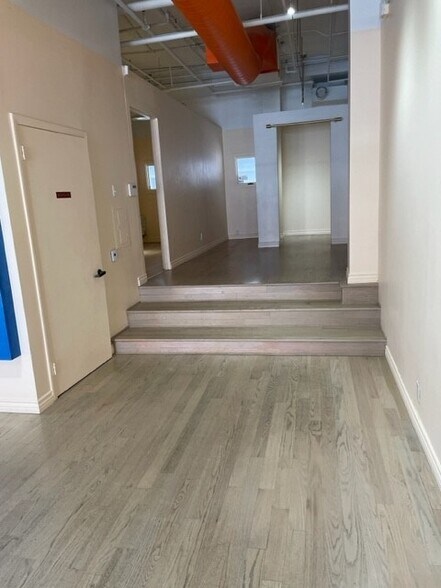 More Photos Of 1302 - 1316 Montana Avenue, Santa Monica Storefront Retail Office For Lease