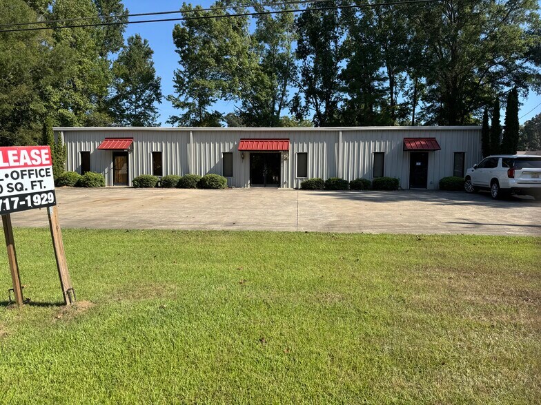 Primary Photo Of 1721 E Ridgewood Rd, Jasper Light Distribution For Lease