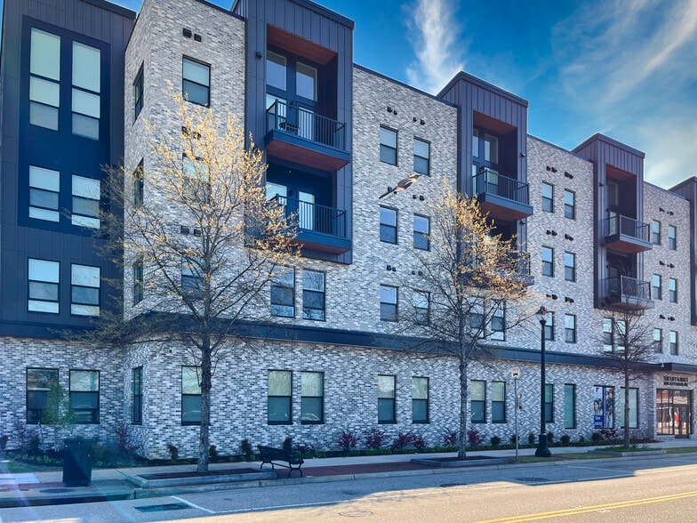 Primary Photo Of 2812 Jefferson Ave, Newport News Apartments For Lease