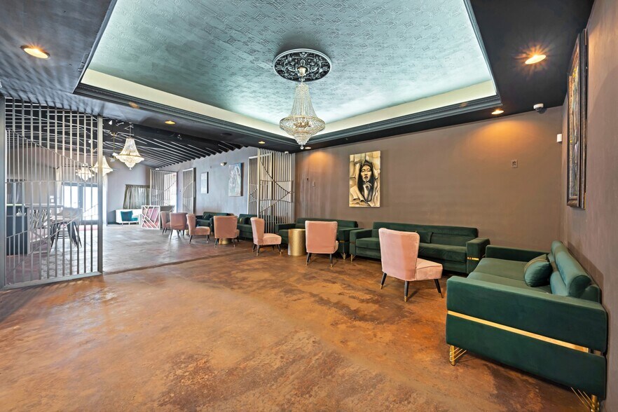 More Photos Of 1517 E Las Olas Blvd, Fort Lauderdale Bar For Lease