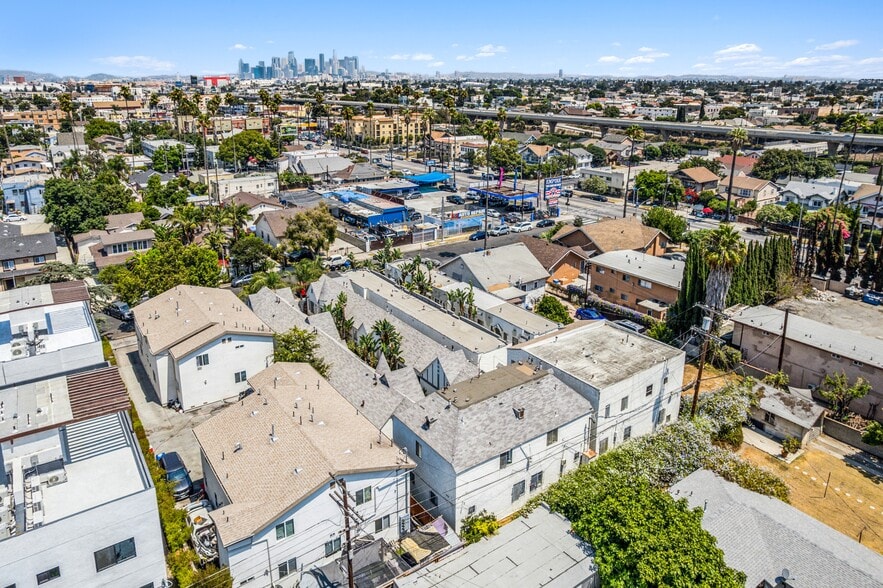 More Photos Of 526-534 W 47th St, Los Angeles Apartments For Sale