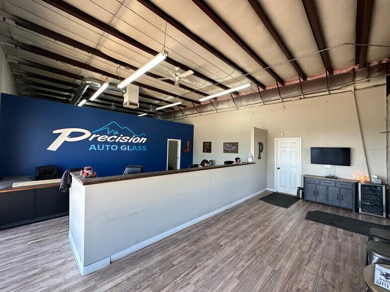 More Photos Of 3706 Norwood Dr, Littleton Light Manufacturing For Lease