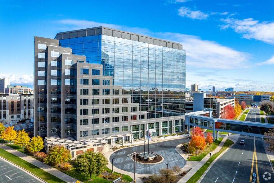 More Photos Of 8000-8500 Normandale Lake Blvd, Bloomington Unknown For Lease