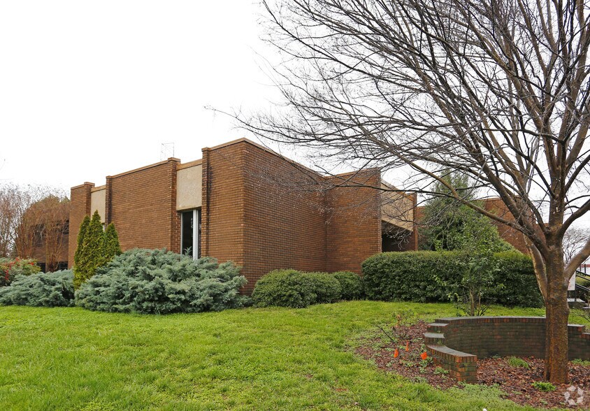 Primary Photo Of 501 Minuet Ln, Charlotte Office For Sale