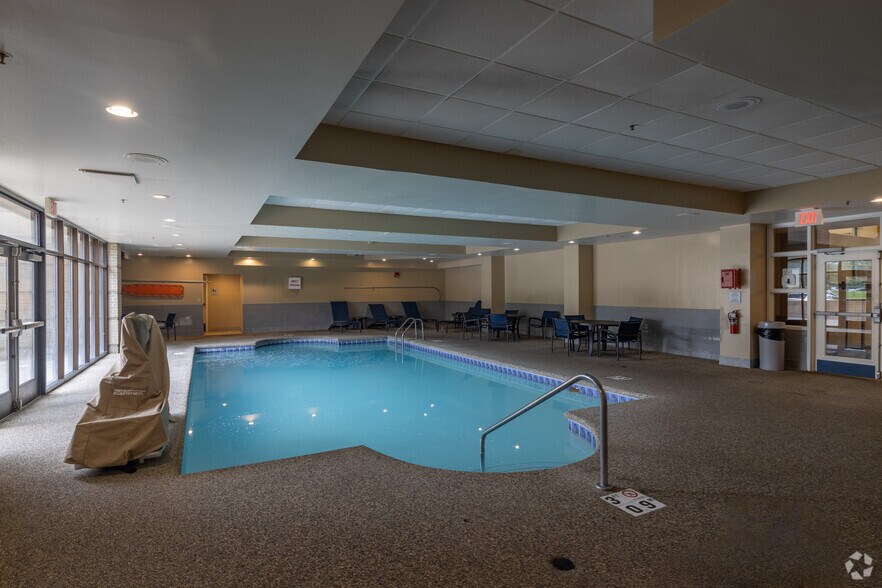 More Photos Of 3775 Park East Dr, Beachwood Hotel For Sale
