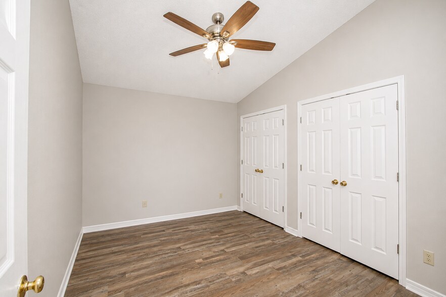 More Photos Of 2303 W Michigan Ave, Pensacola Apartments For Sale
