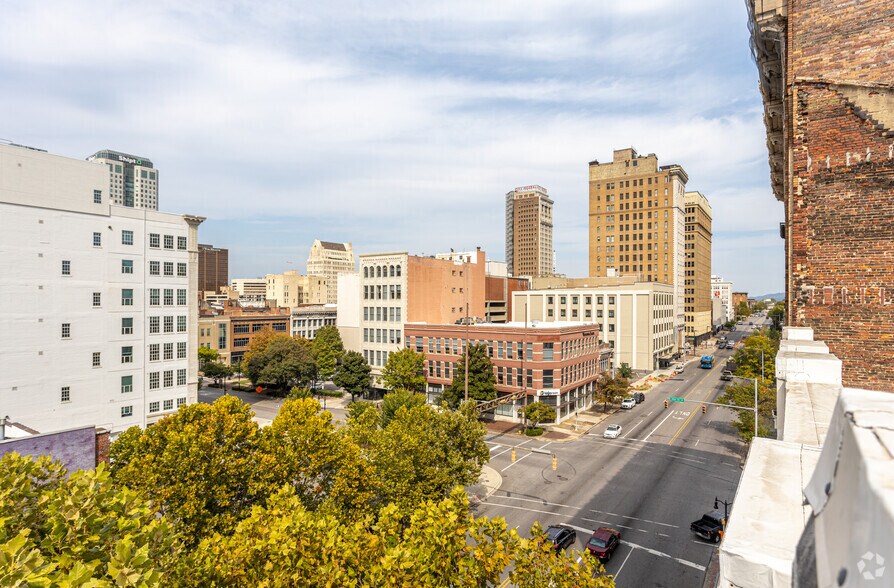 More Photos Of 1827 1st Ave N, Birmingham Apartments For Lease