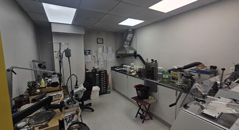 More Photos Of 5489 Byrne Rd, Burnaby Light Manufacturing For Sale