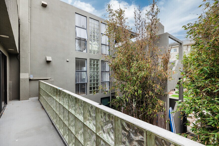 More Photos Of 22 28th Ave, Venice Apartments For Sale