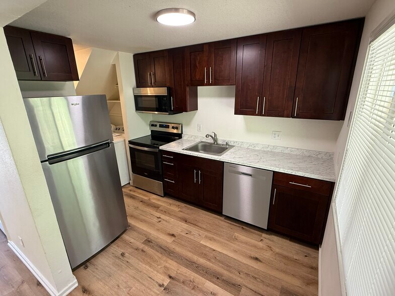 More Photos Of 8755 Shoreplace Pl NW, Silverdale Apartments For Sale