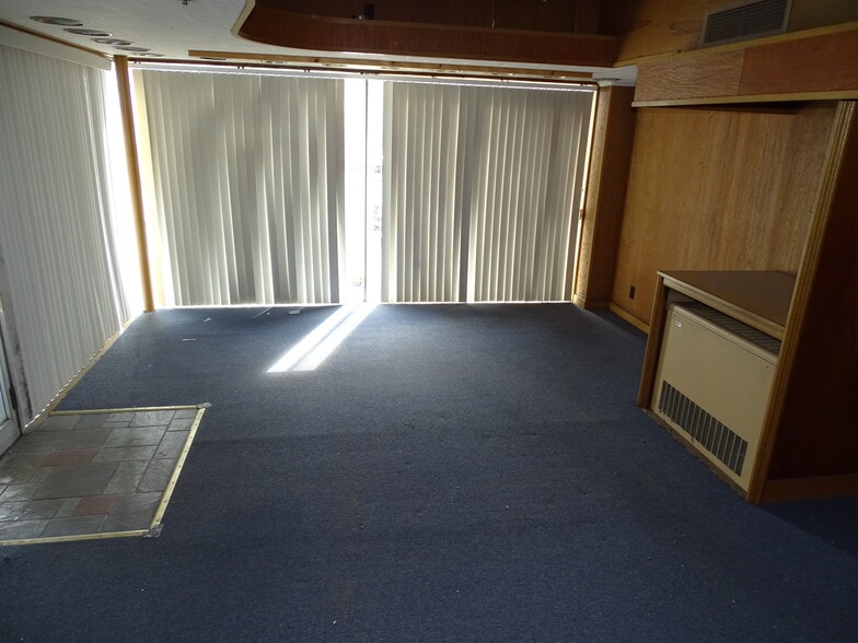 More Photos Of 417 E Sunbury St, Shamokin Storefront Retail Office For Sale