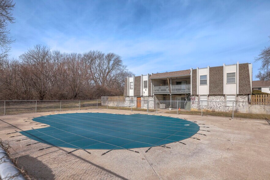 More Photos Of 6820 Chapel Dr, Belton Apartments For Sale