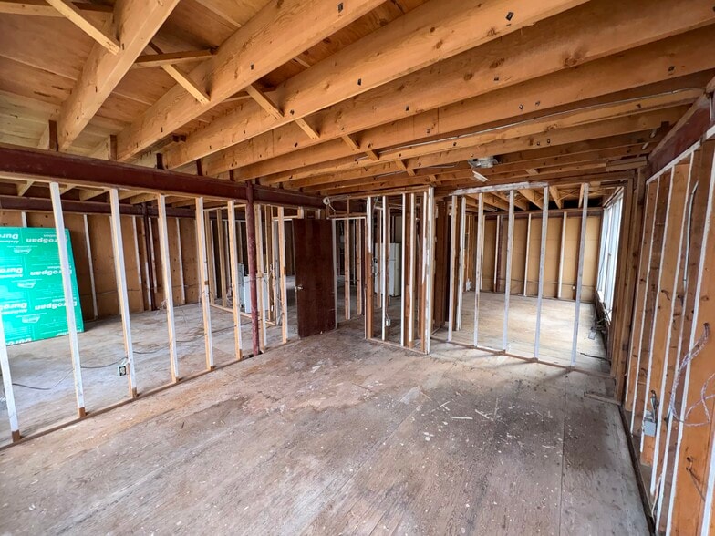 More Photos Of 416 Perrin St, Ypsilanti Apartments For Sale