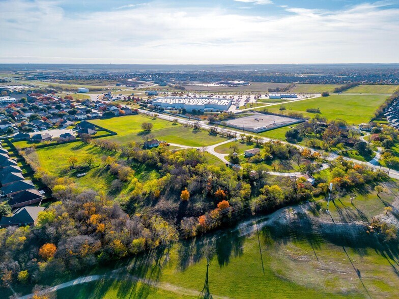 More Photos Of 1101 E Main St, Crowley Land For Sale