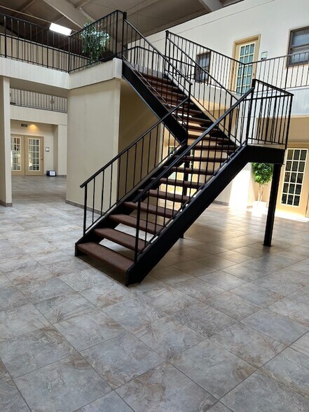 More Photos Of 170 Kinnelon Rd, Kinnelon Office Residential For Sale