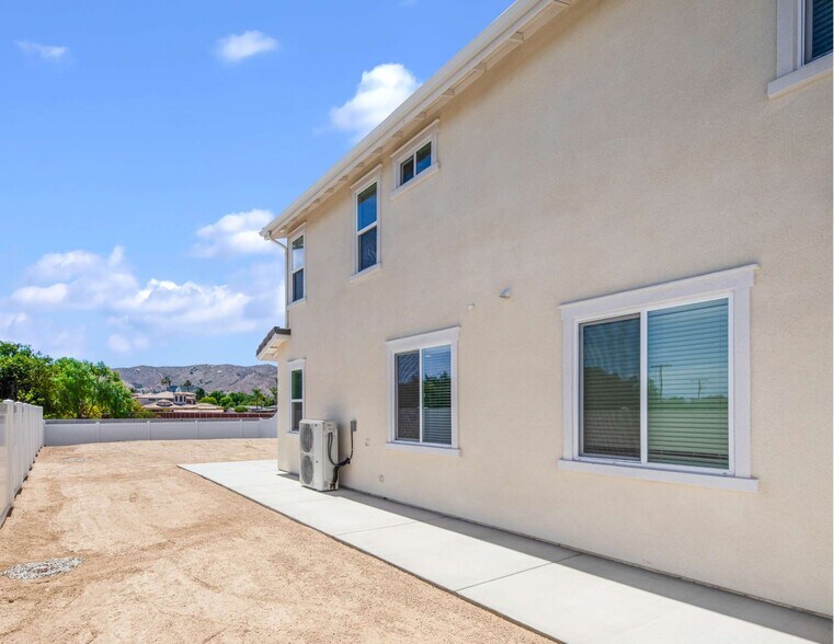 More Photos Of 5824 Persepolis Ct, Riverside Multifamily For Sale