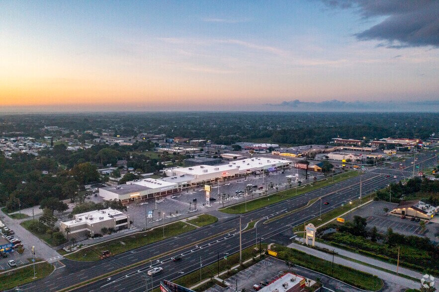 More Photos Of 12134 US Hwy 19, Hudson Unknown For Lease