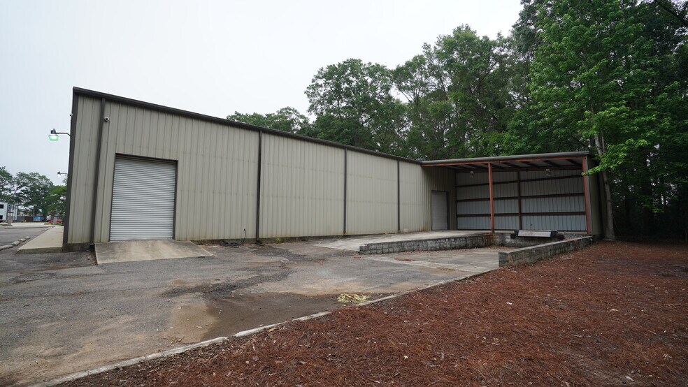 More Photos Of 7923 Airway Park Dr, Mobile Office For Sale