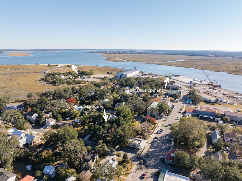 More Photos Of 925 10th St, Port Royal Restaurant For Sale