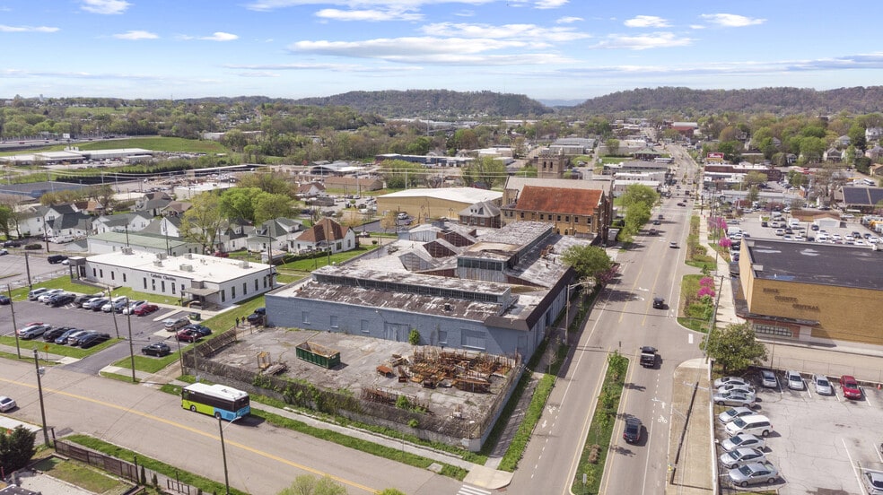 More Photos Of 1013 N Central St, Knoxville Warehouse For Sale