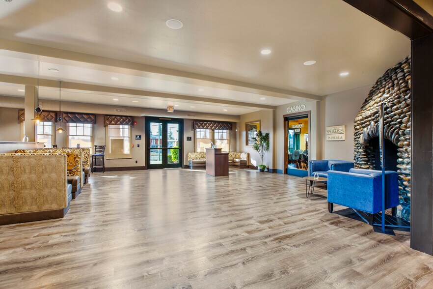 More Photos Of 11275 Folsom Blvd, Rancho Cordova Restaurant For Lease