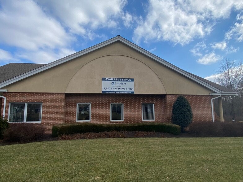 More Photos Of 5831-5855 Easton Rd, Plumsteadville Unknown For Lease