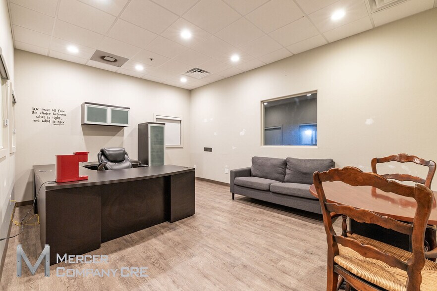 More Photos Of 3300 N Santa Fe Ave, Oklahoma City Warehouse For Sale
