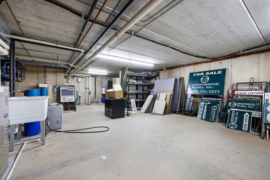 More Photos Of 3598 Green Pointe Ctr, Hamilton Office For Sale