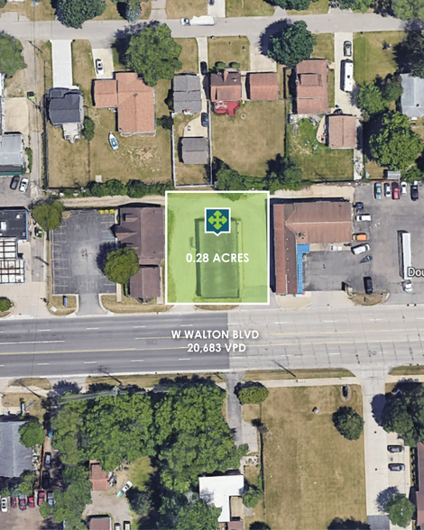 More Photos Of 4180 W Walton Blvd, Waterford General Retail For Sale