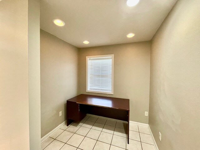 More Photos Of 475 Western Dr, Sikeston Flex For Sale