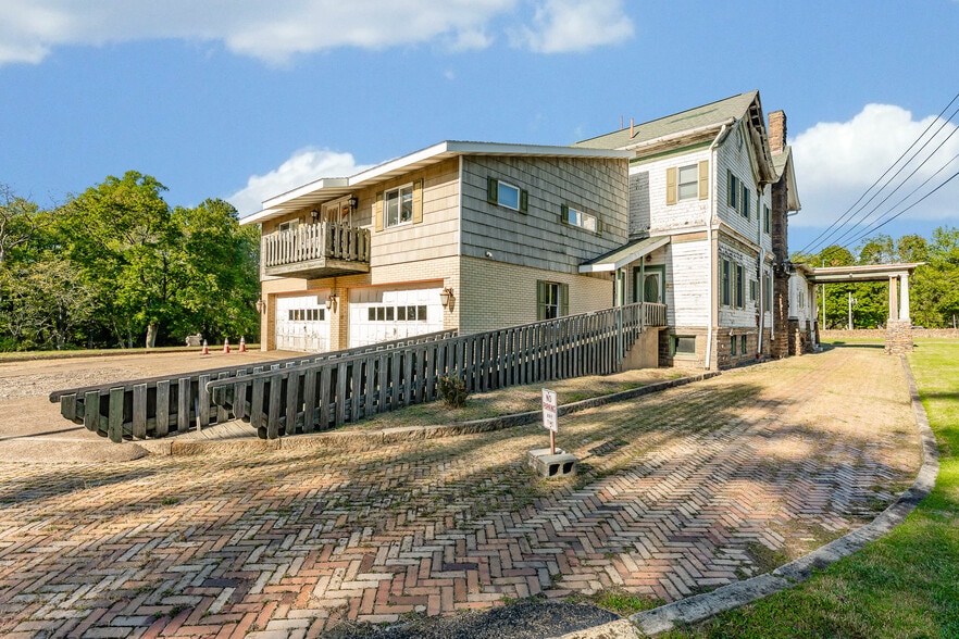 More Photos Of 1266 National Pike, Hopwood Apartments For Sale