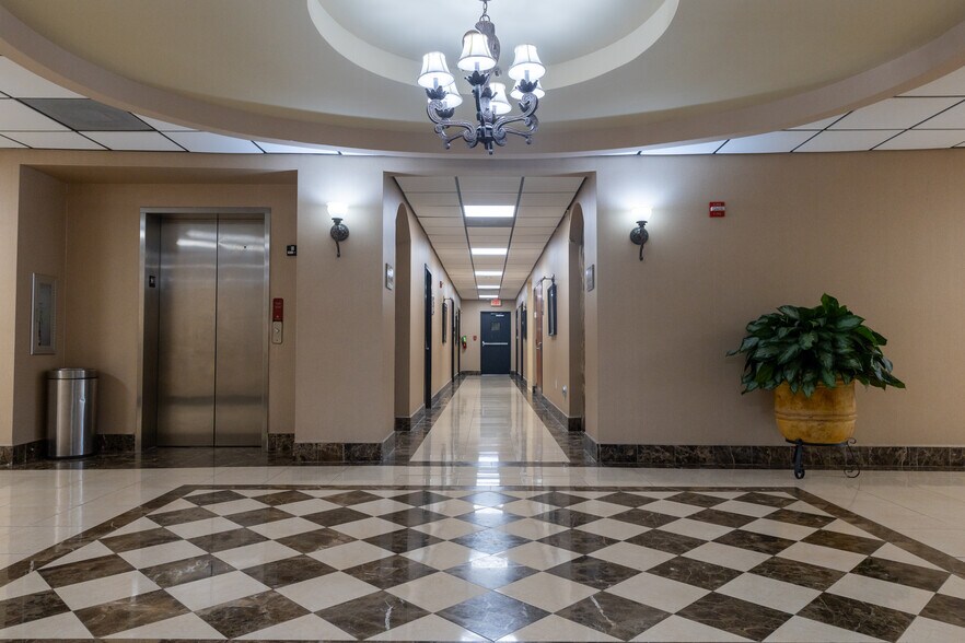 More Photos Of 12905 SW 42nd St, Miami Office For Lease